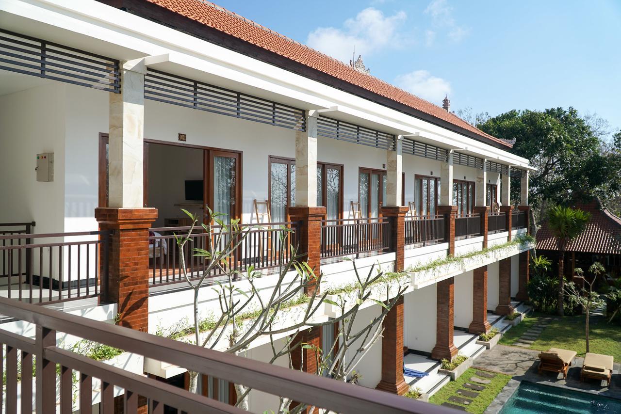Seno Guesthouse & Cafe Uluwatu Exterior foto