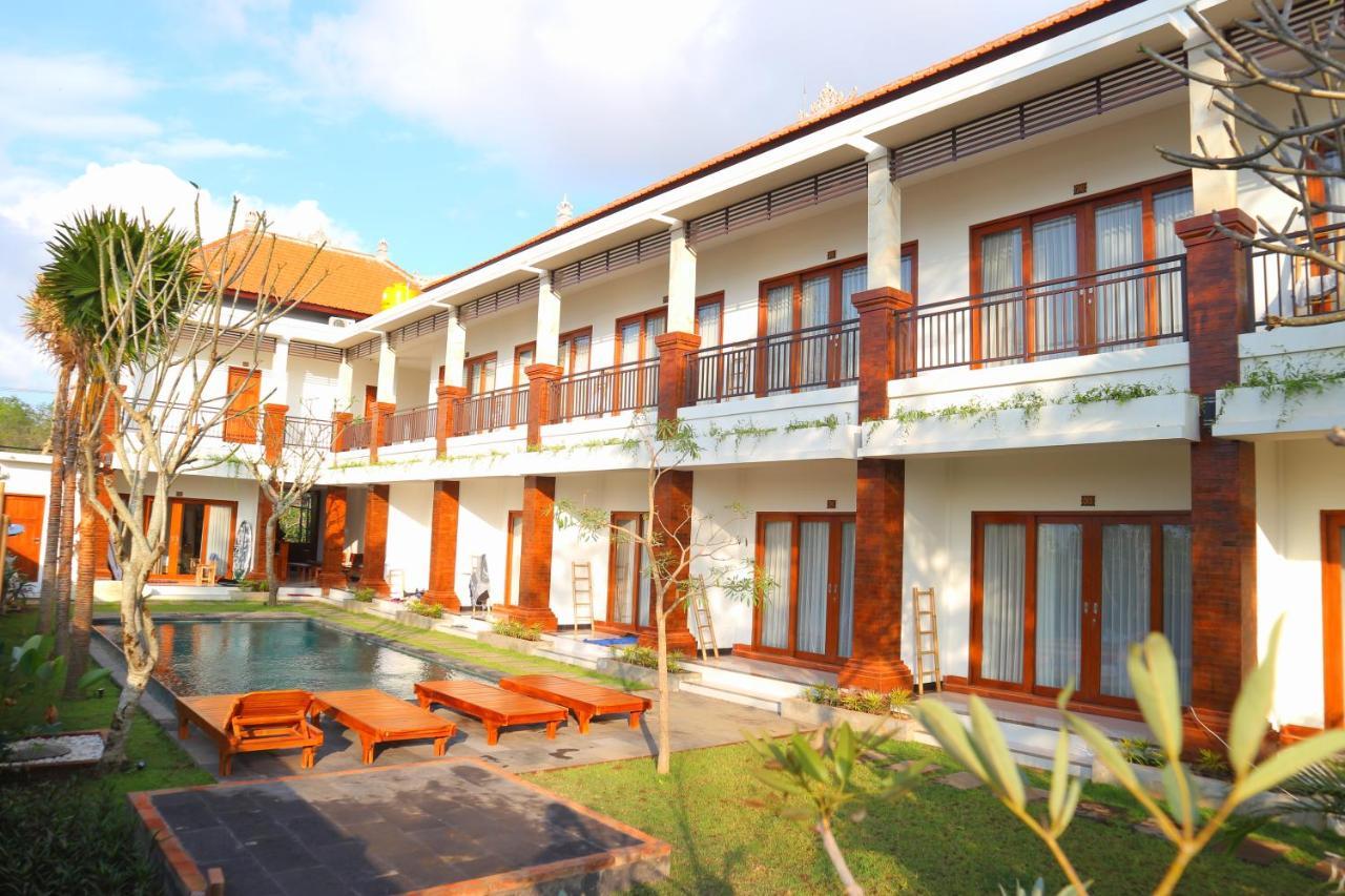 Seno Guesthouse & Cafe Uluwatu Exterior foto