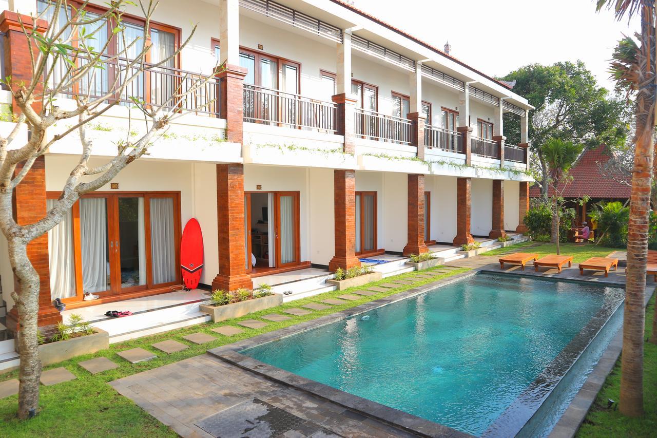 Seno Guesthouse & Cafe Uluwatu Exterior foto