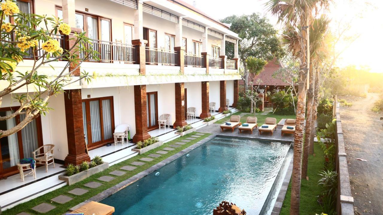 Seno Guesthouse & Cafe Uluwatu Exterior foto