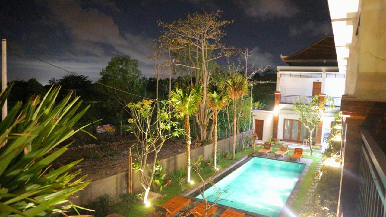 Seno Guesthouse & Cafe Uluwatu Exterior foto